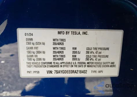 2024 Tesla Model Y Long Range Dual Motor All-Wheel Drive z USA, uszkodzony, nr VIN 7SAYGDEE0RA218402